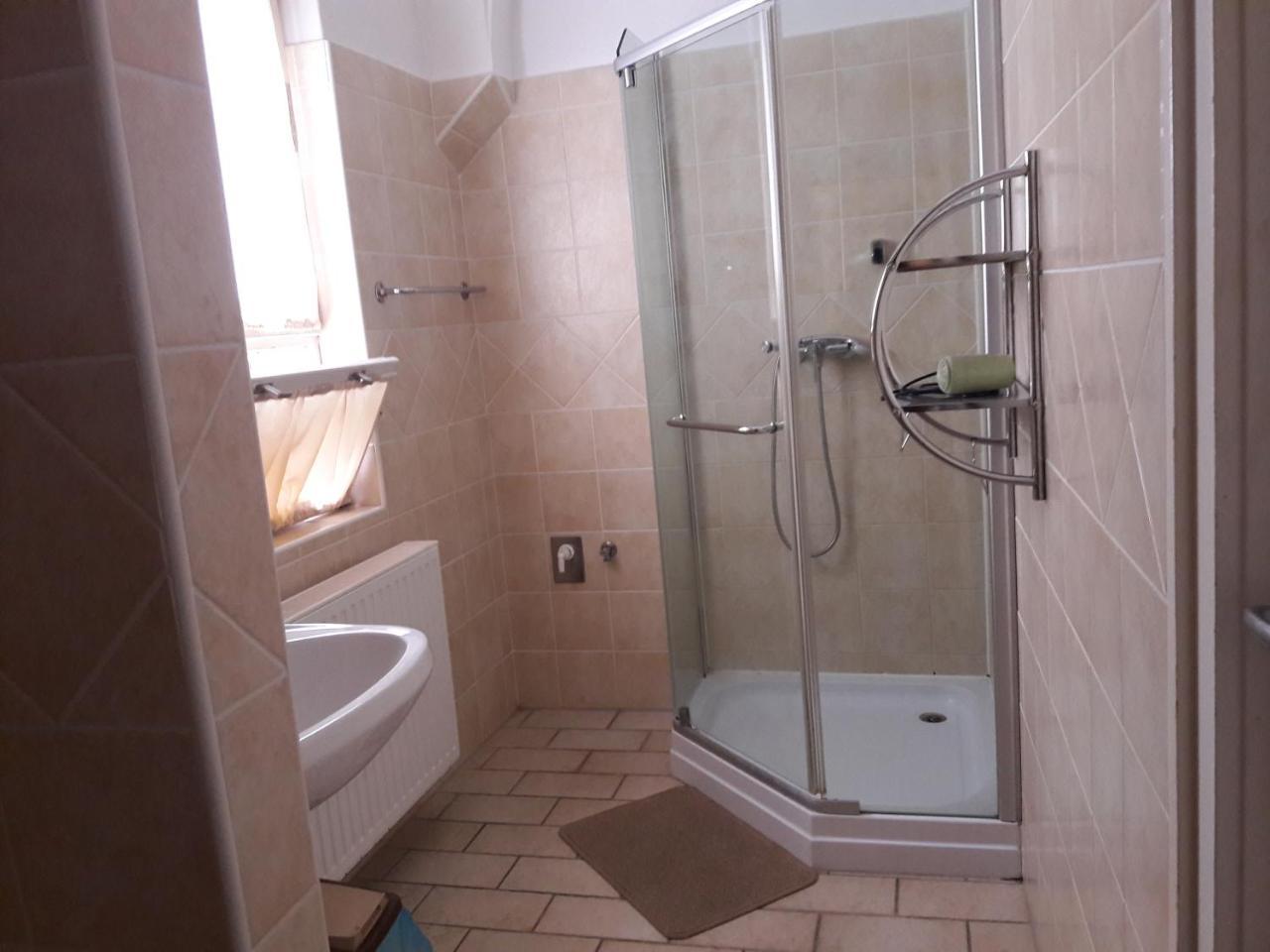 Vecsey Apartman Apartment Eger Exterior photo